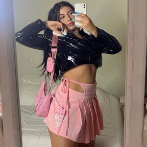 OMIGHTY low rise baby pink pleated mini skirt